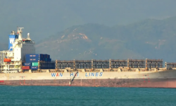 TB QUANZHOU – 34026DWT/2002 CHR BLT 2434TEU FEEDER